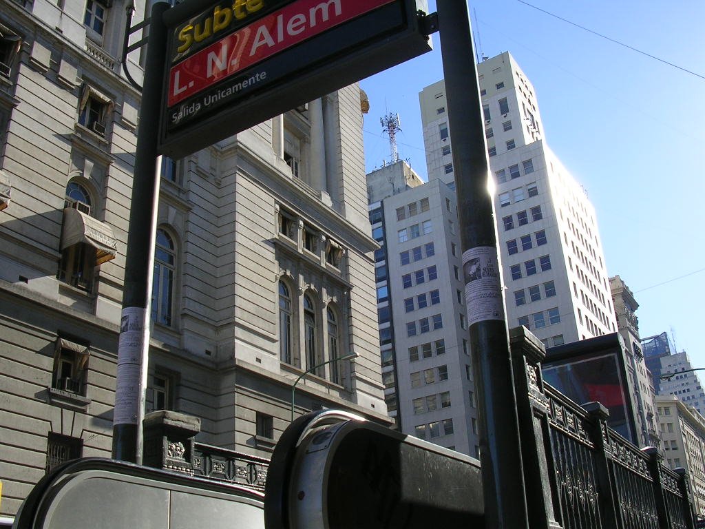 alem_entrance_subway_008.jpg