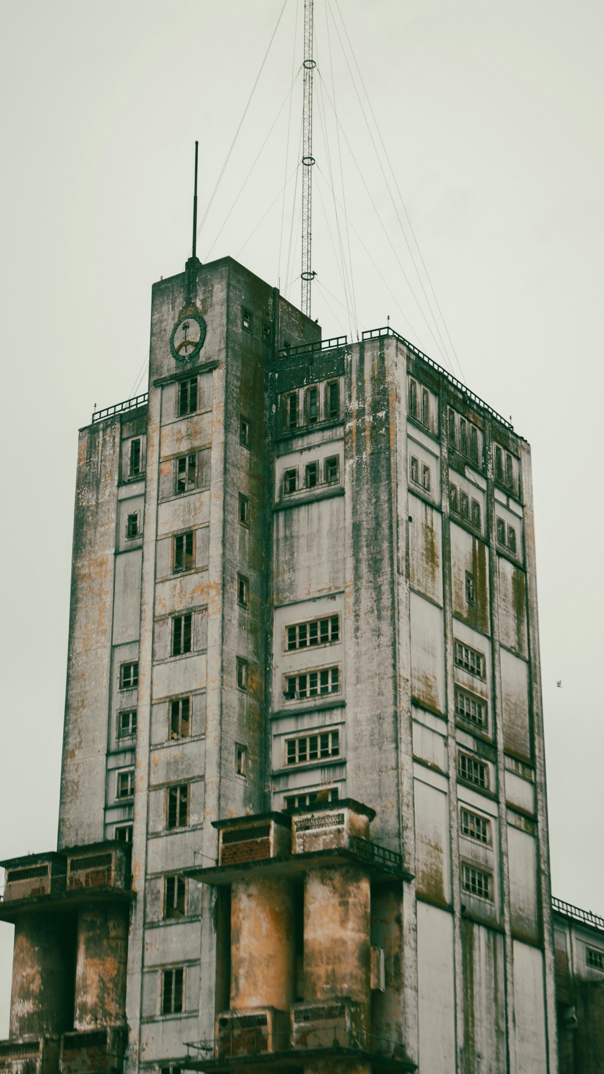 adriel-rivera-_sRs345ytoo-unsplash.jpg